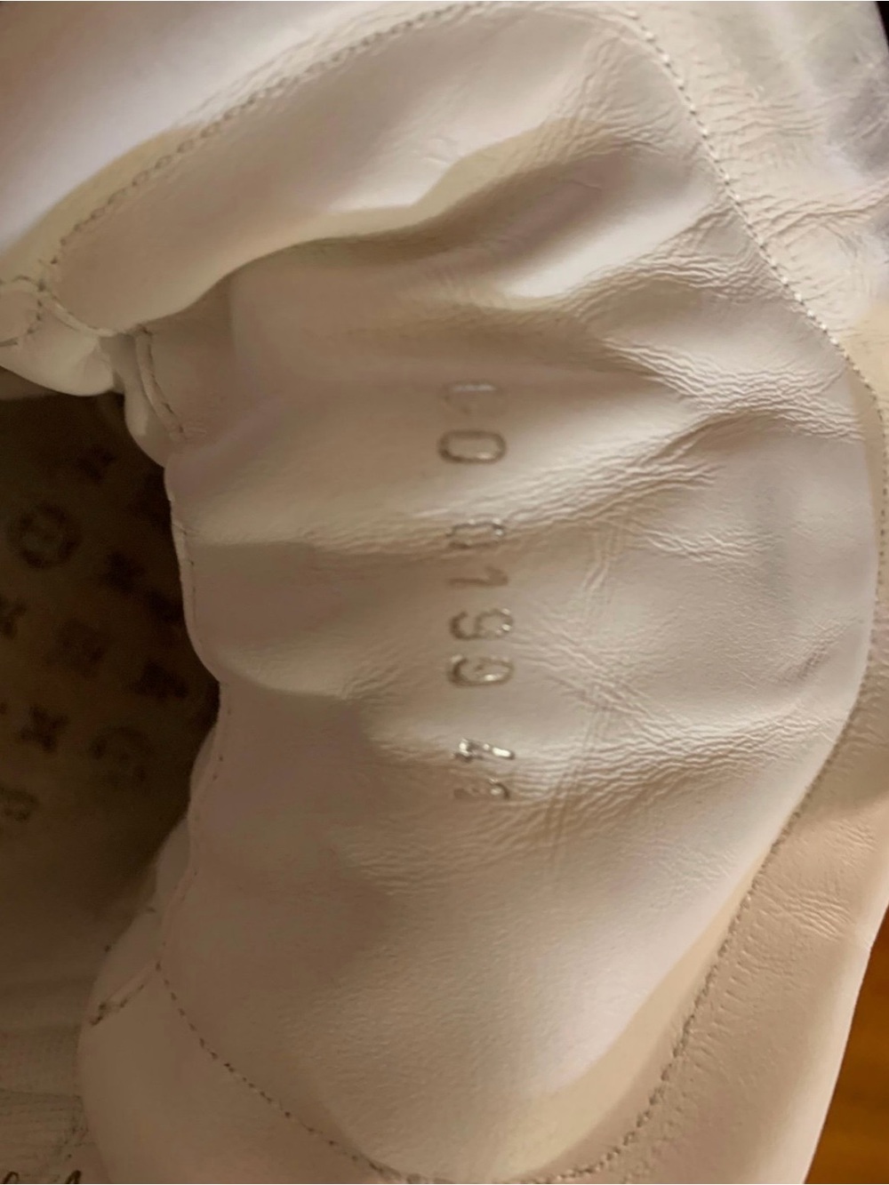 Louis Vuitton Cream Leather Ballet Flats - Picture 2 of 4